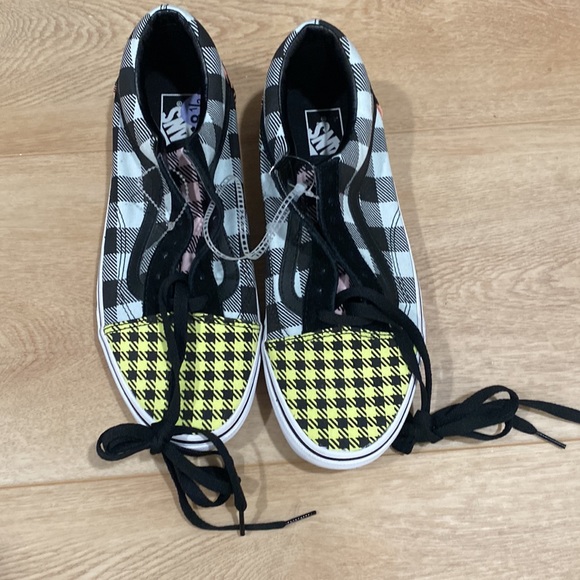 80s Inspired Old Skool VANS. NWOT. Men’s size 8 1/2 ;Women’s size 10. - Picture 2 of 6